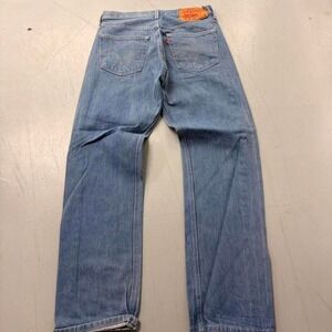 Authentic vintage Levi's 501 button fly jeans, W32 L32